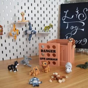 3D Printed “Danger: Live Animals” Crate & Mini Animal Set